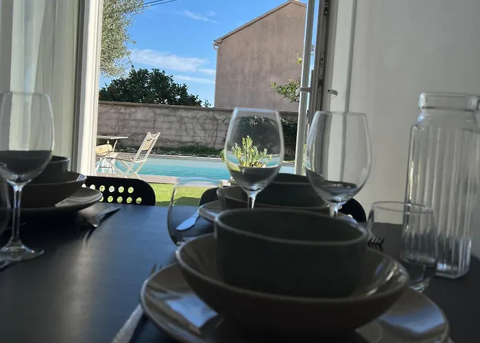 L'arancetu Vue Avec Piscine 아파트 *