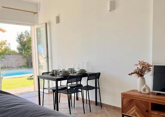 L'arancetu Vue Avec Piscine 아파트 비굴리아