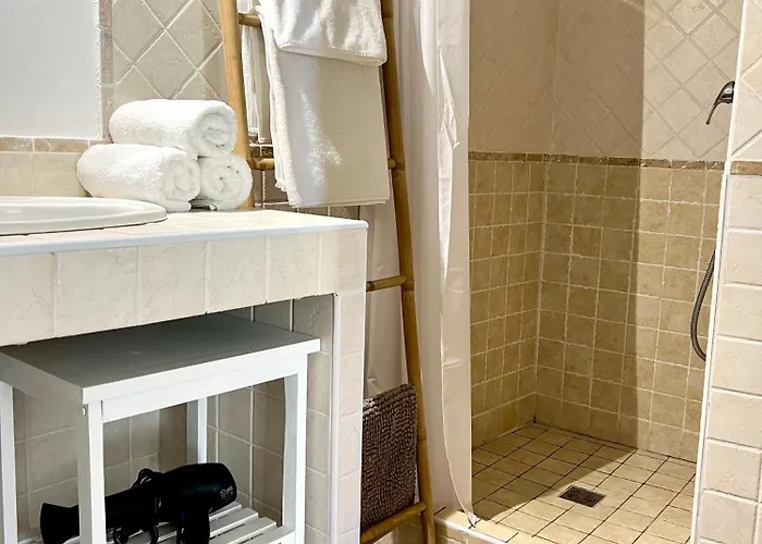 L'arancetu Vue Avec Piscine Apartament